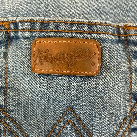 Wrangler Premium Patch Boot Cut Jeans - Picture 6 of 12